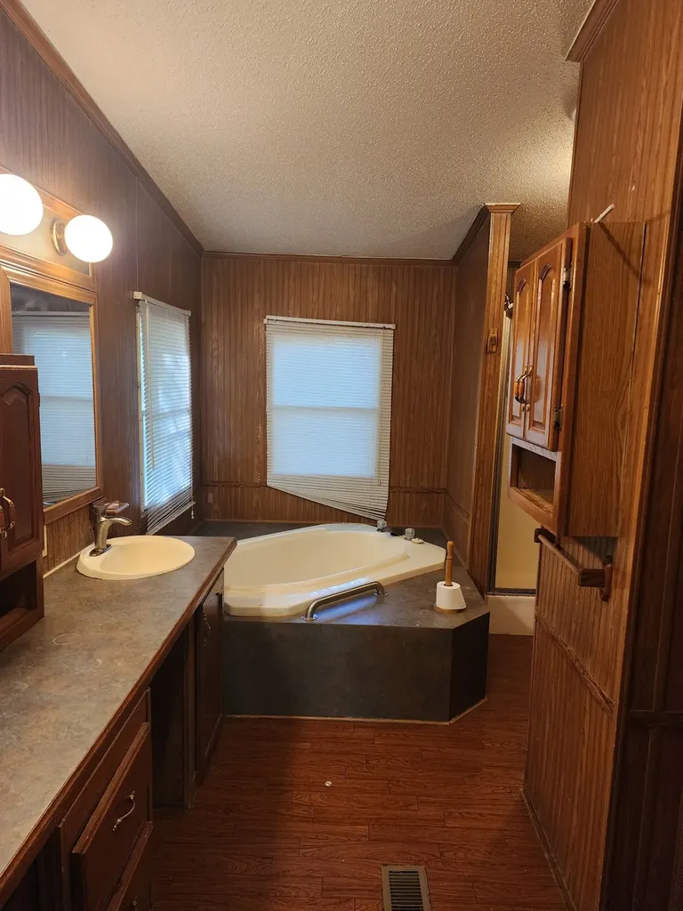 198 Neil Drive Smithville TN 37166