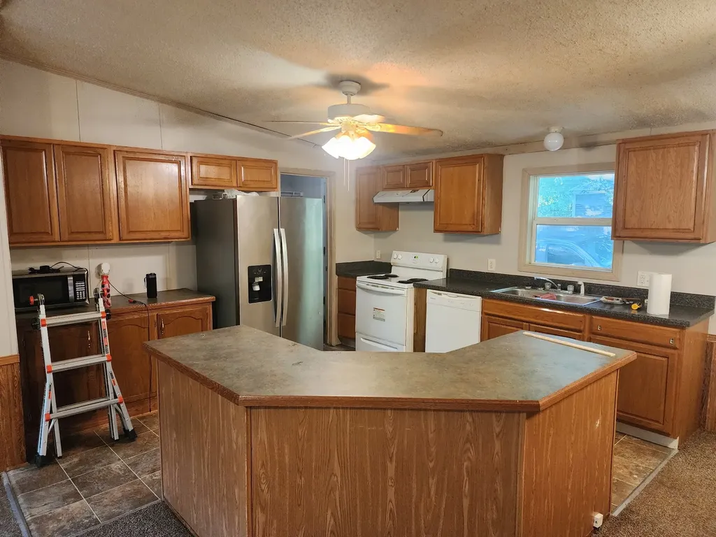 198 Neil Drive Smithville TN 37166