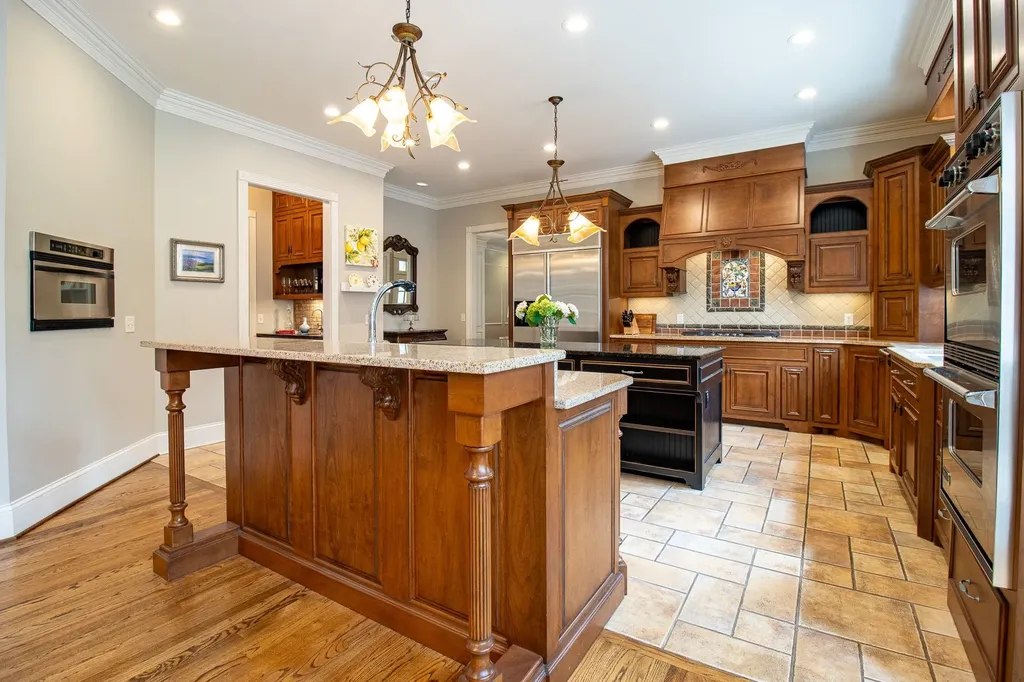 11 Bancroft Place Nashville TN 37215