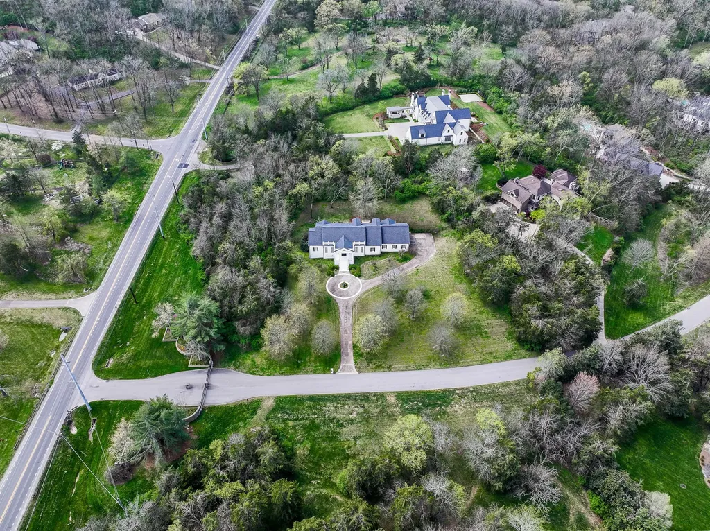 11 Bancroft Place Nashville TN 37215