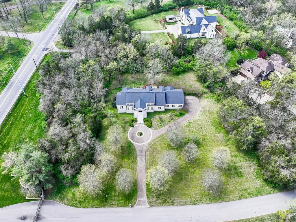 11 Bancroft Place Nashville TN 37215