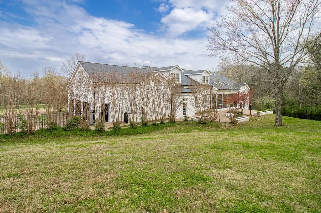 11 Bancroft Place Nashville TN 37215