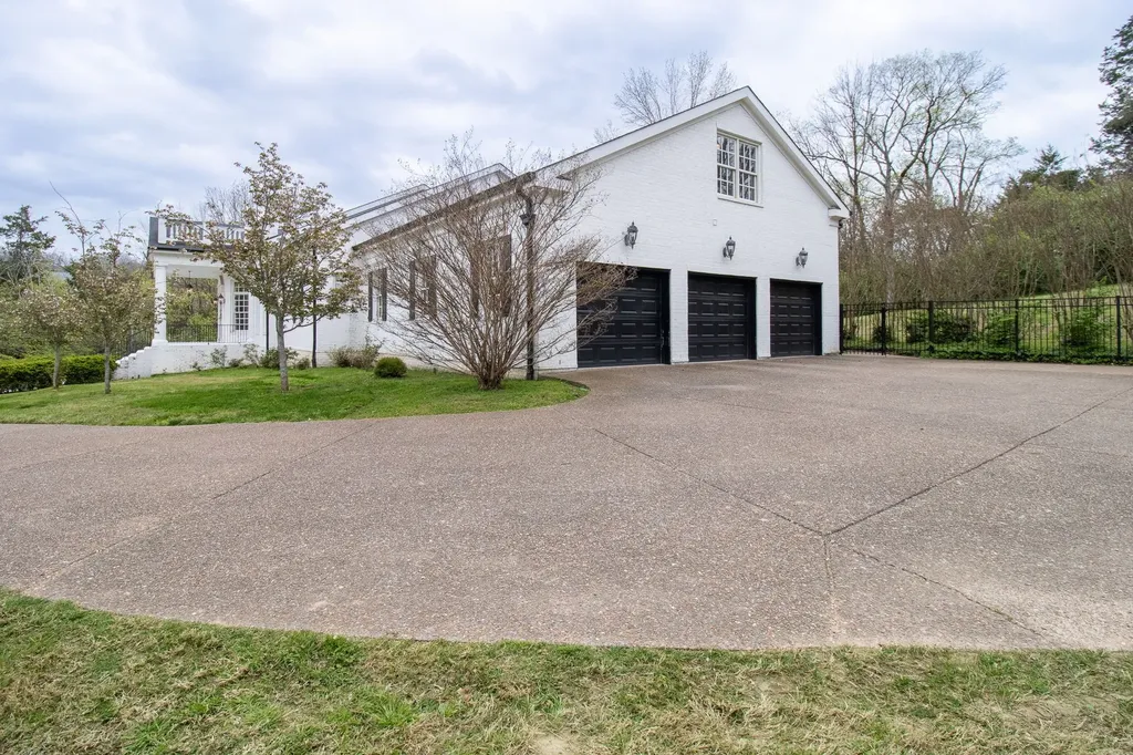 11 Bancroft Place Nashville TN 37215