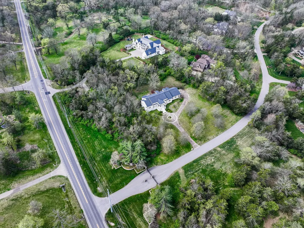 11 Bancroft Place Nashville TN 37215