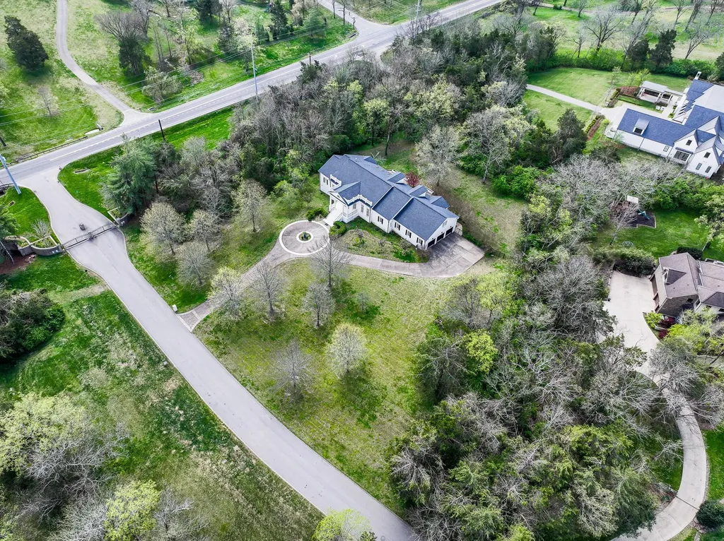 11 Bancroft Place Nashville TN 37215