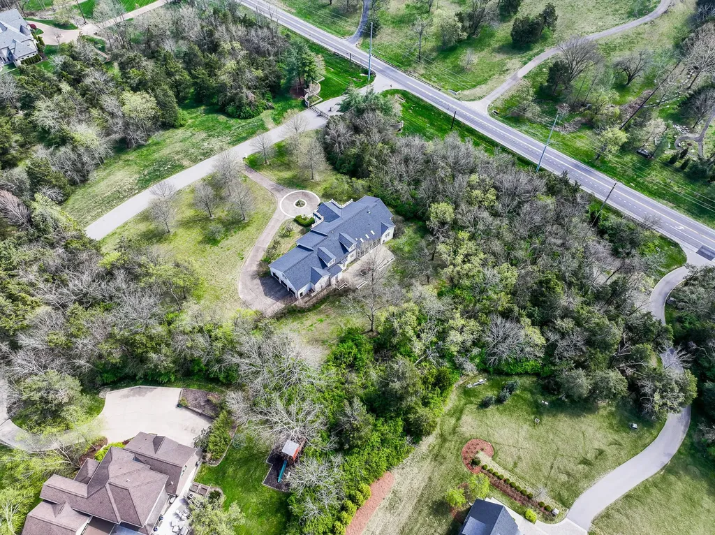 11 Bancroft Place Nashville TN 37215