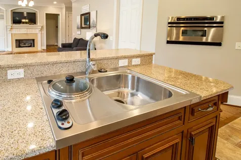 11 Bancroft Place Nashville TN 37215