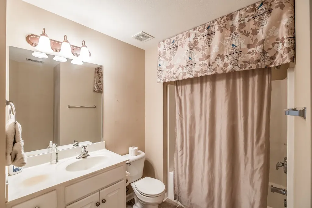 825 Browns Lane Gallatin TN 37066