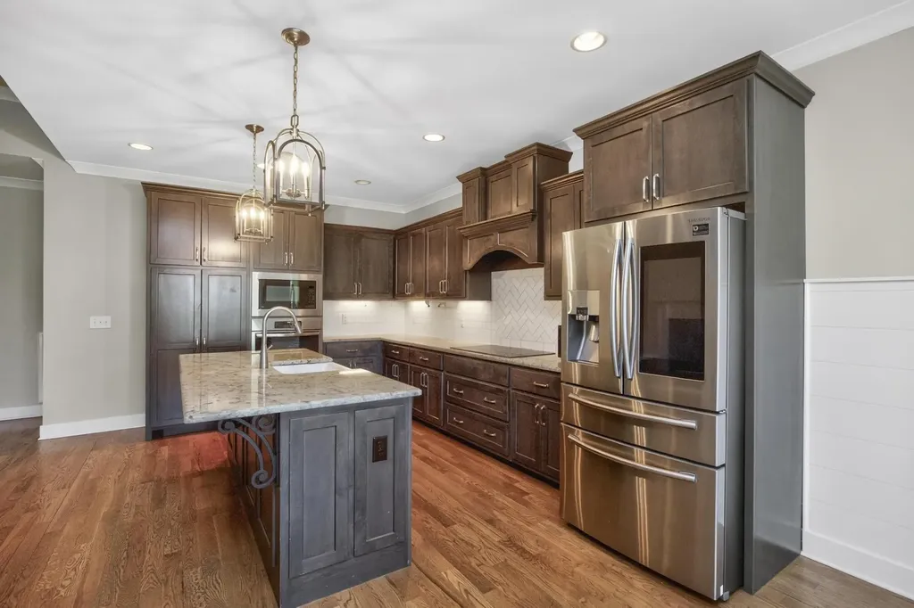 1105 Kittywood Court Murfreesboro TN 37129
