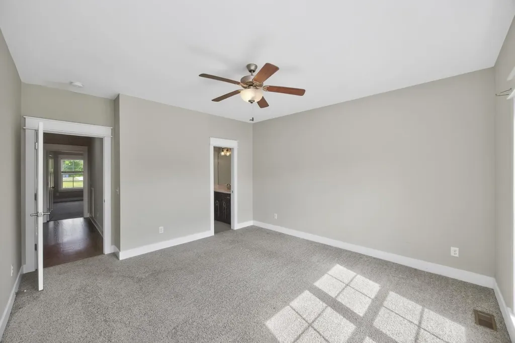 1105 Kittywood Court Murfreesboro TN 37129