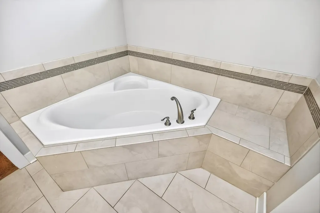 1105 Kittywood Court Murfreesboro TN 37129