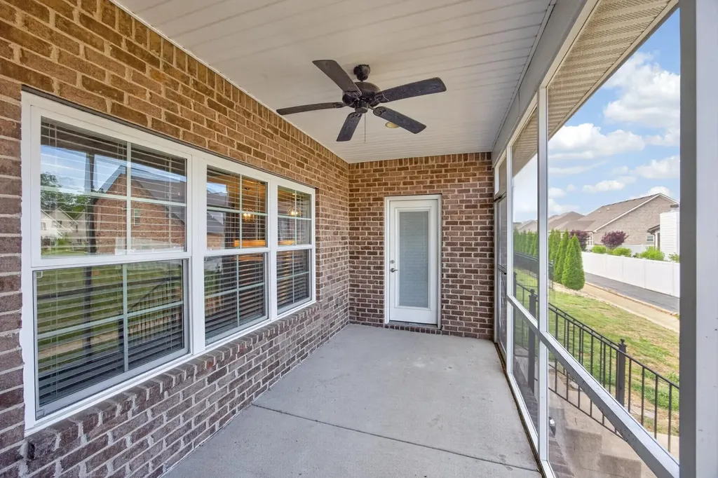 1105 Kittywood Court Murfreesboro TN 37129