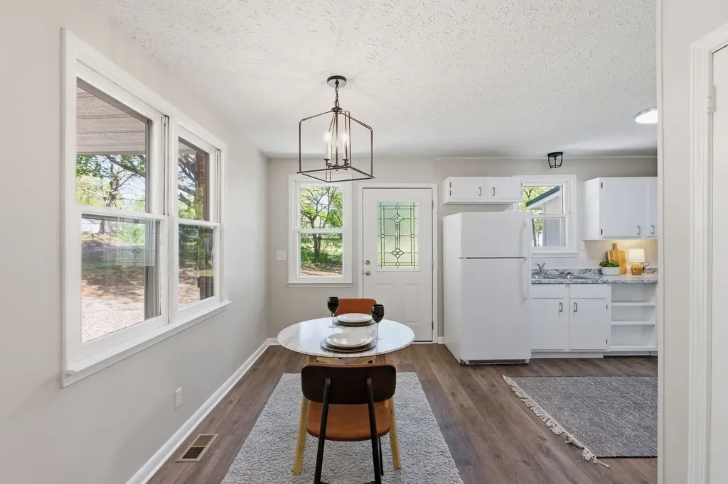 1021 Preston Drive Burns TN 37029