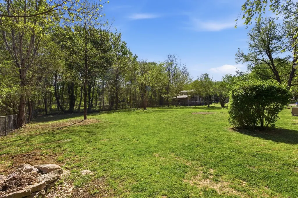 1021 Preston Drive Burns TN 37029