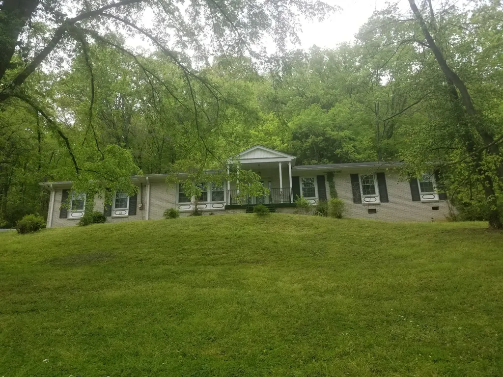 2705 Hillsboro Road Brentwood TN 37027