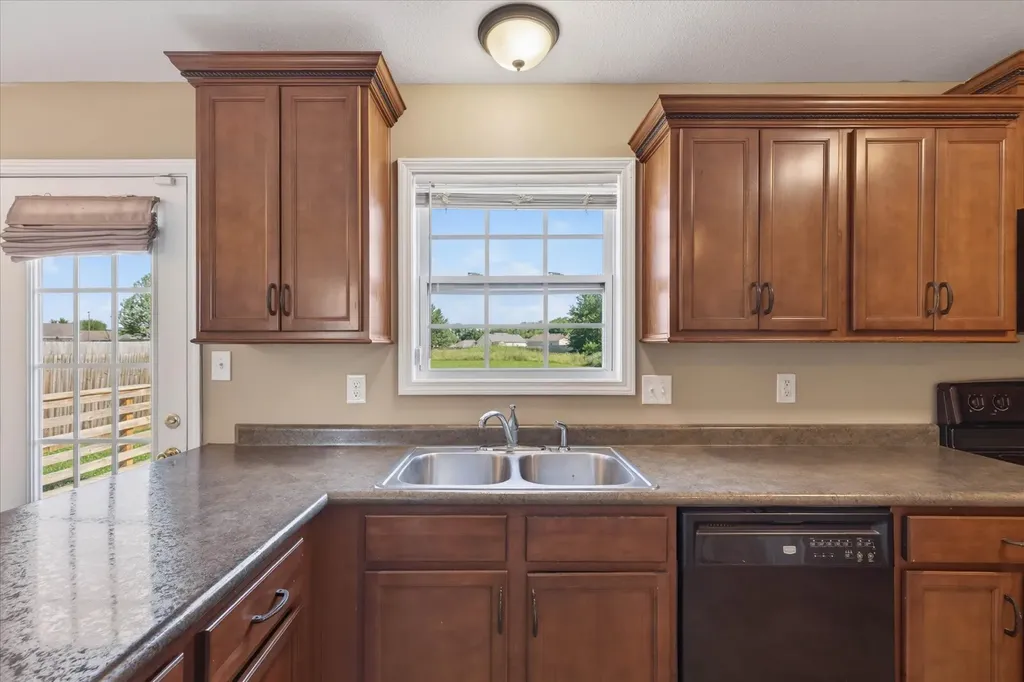 551 Fox Trot Drive Clarksville TN 37042