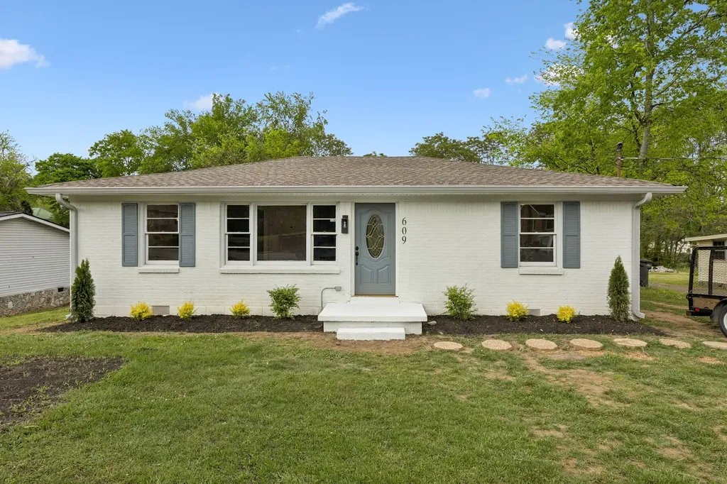 609 E 11th Street Columbia TN 38401