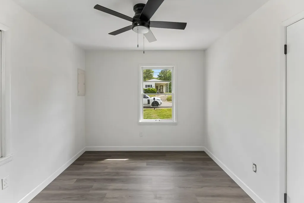 609 E 11th Street Columbia TN 38401