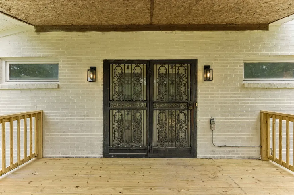 609 E 11th Street Columbia TN 38401