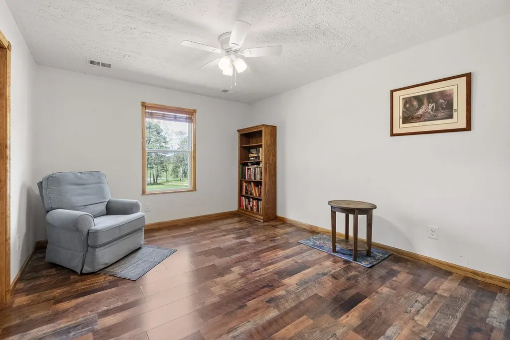 1549 Trace Creek Road Mc Ewen TN 37101
