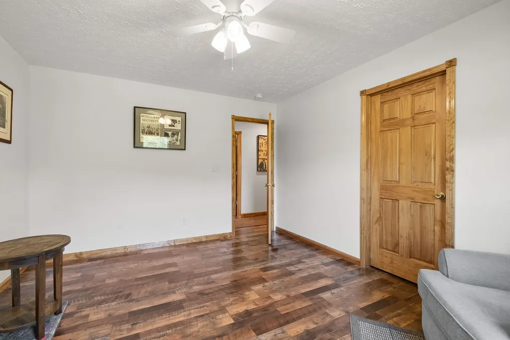 1549 Trace Creek Road Mc Ewen TN 37101