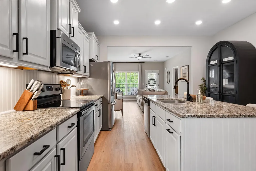 2425 Duxbury Drive Columbia TN 38401