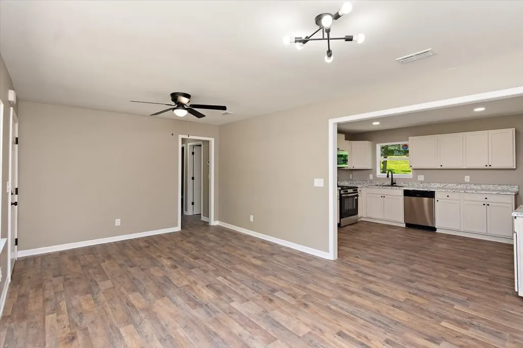 309 Rickenbacker Drive Tullahoma TN 37388