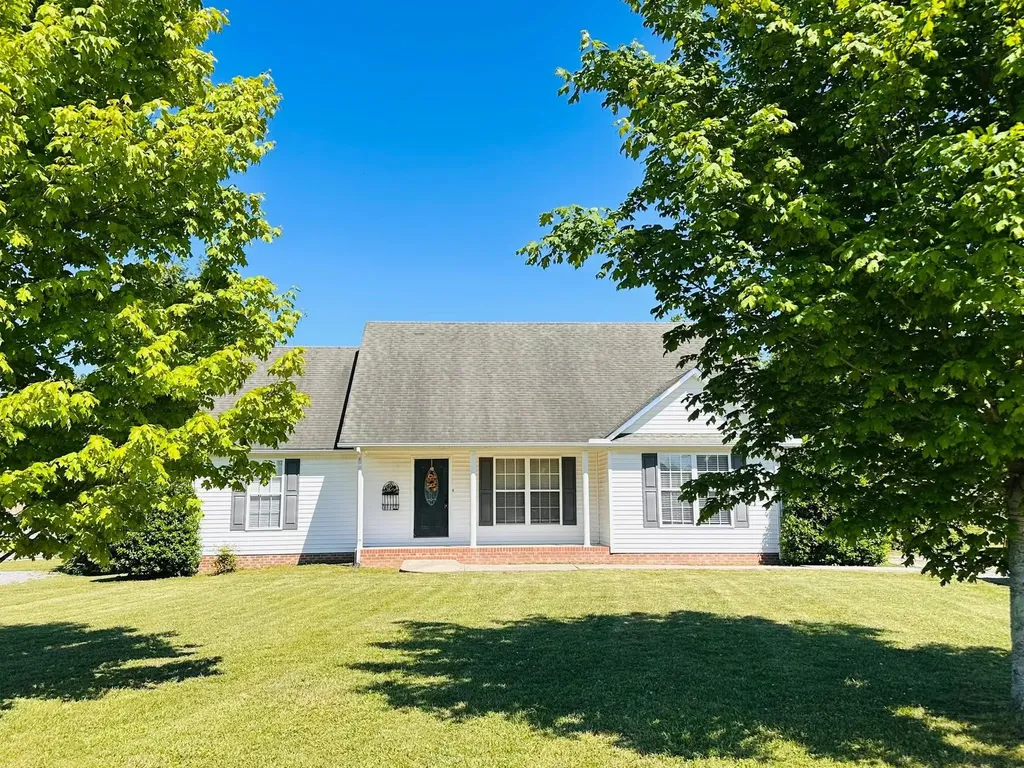 223 Greenwood Drive Smithville TN 37166
