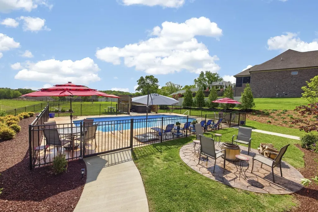 1217 Ballentrace Boulevard Lebanon TN 37087