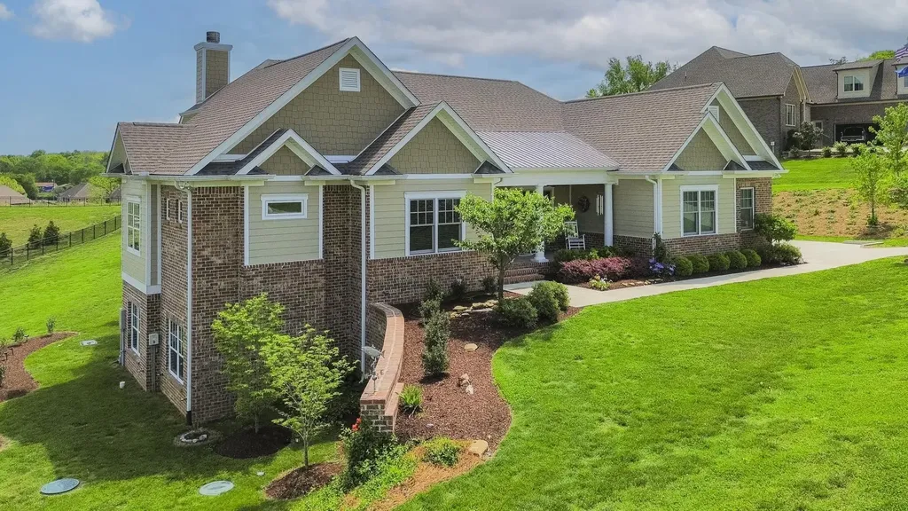 1217 Ballentrace Boulevard Lebanon TN 37087