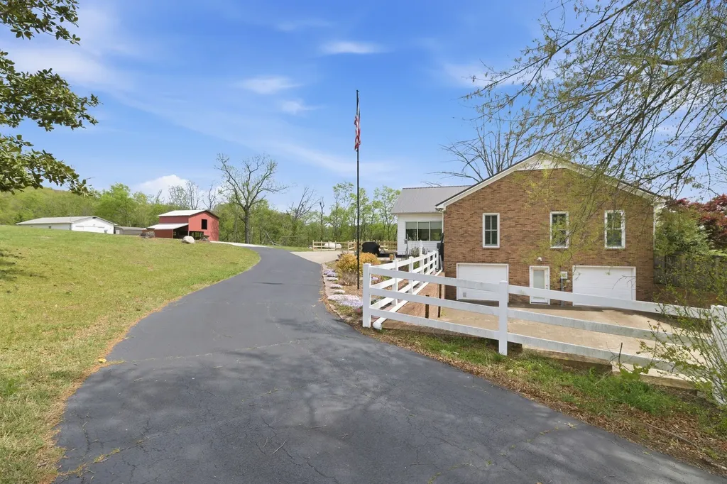 2149 Mooresville Pike Culleoka TN 38451