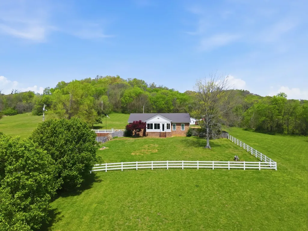 2149 Mooresville Pike Culleoka TN 38451