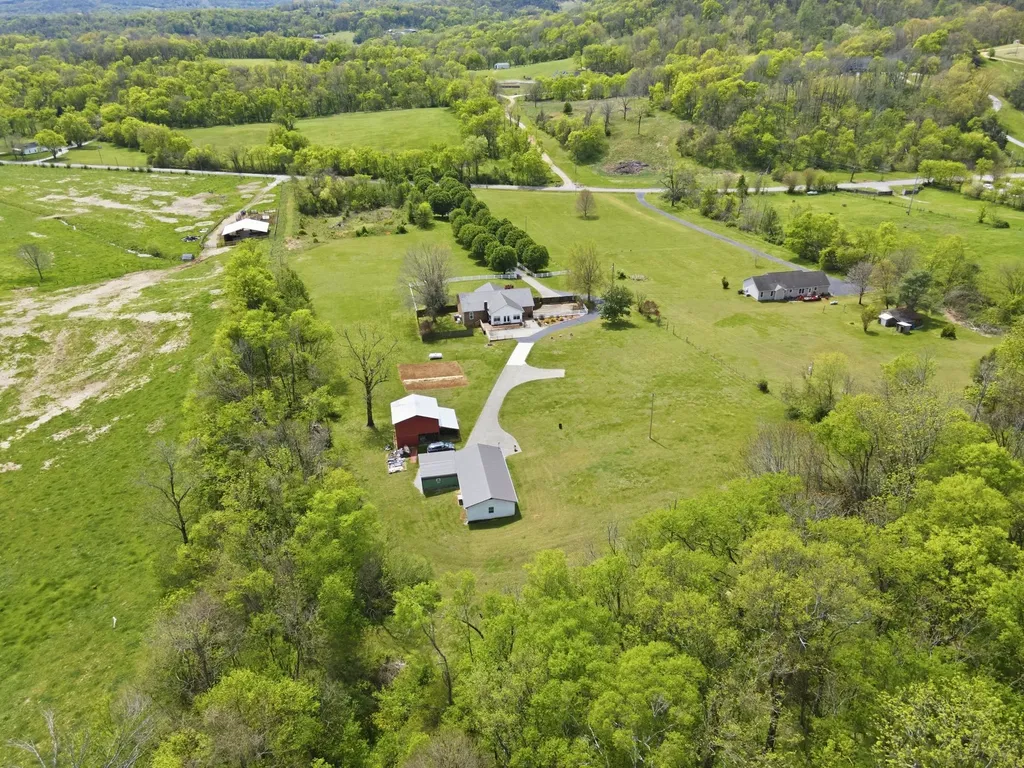 2149 Mooresville Pike Culleoka TN 38451