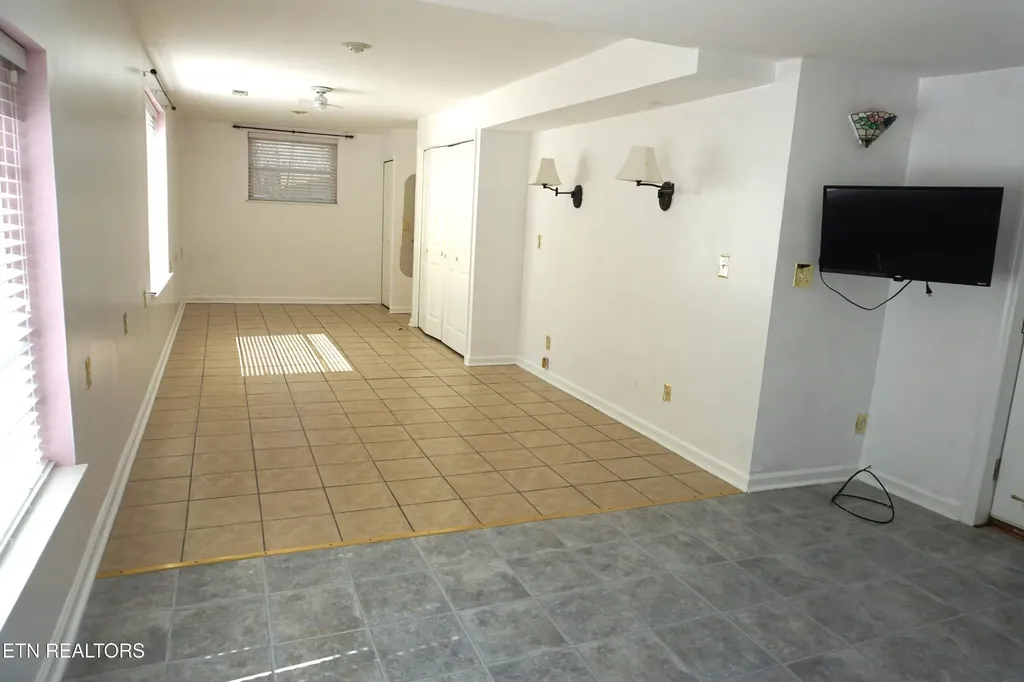 6324 Gateway Lane Knoxville TN 37920