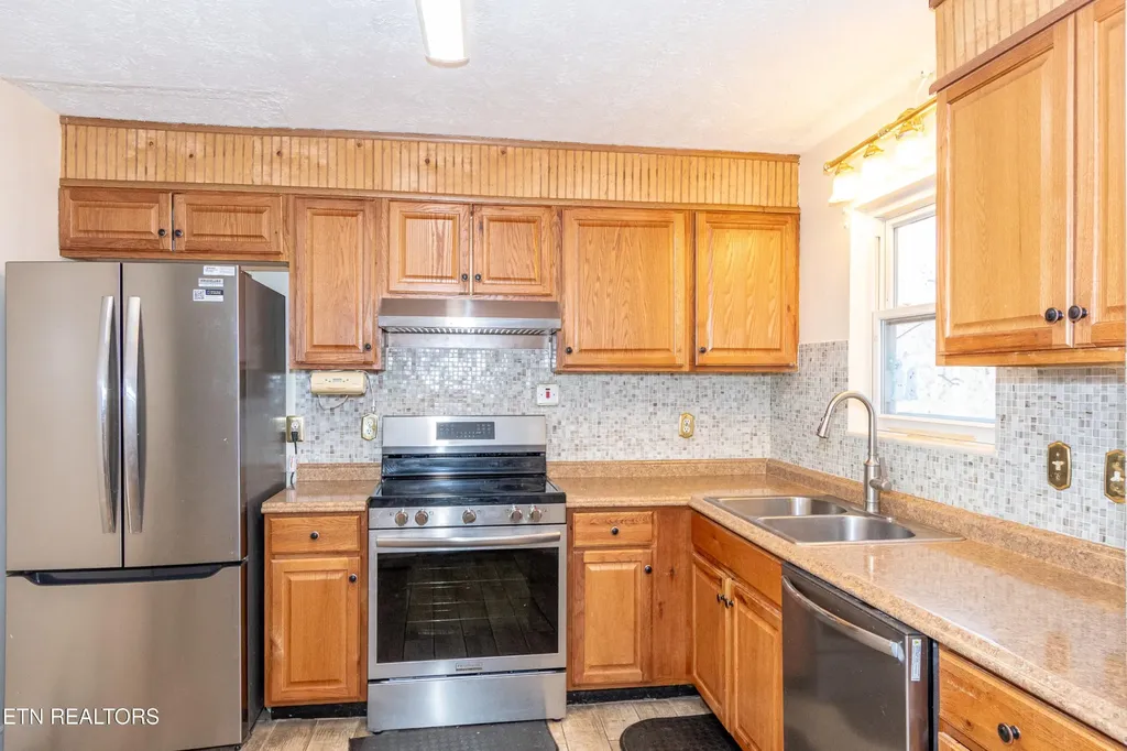 6324 Gateway Lane Knoxville TN 37920