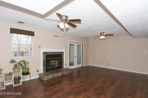 6324 Gateway Lane Knoxville TN 37920