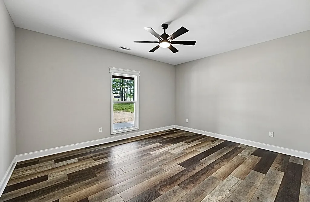132 Whitaker Road Shelbyville TN 37160