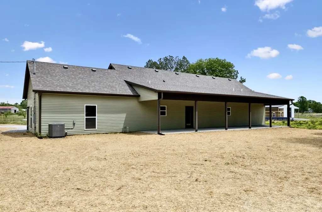 132 Whitaker Road Shelbyville TN 37160
