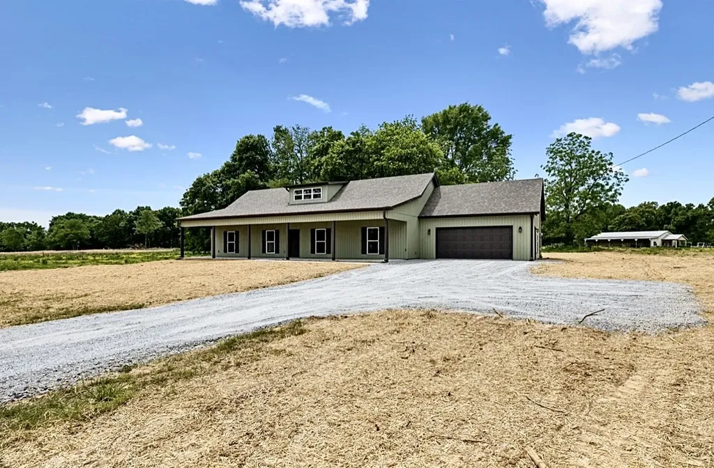 132 Whitaker Road Shelbyville TN 37160