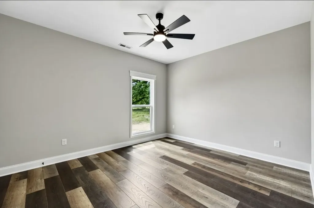 132 Whitaker Road Shelbyville TN 37160