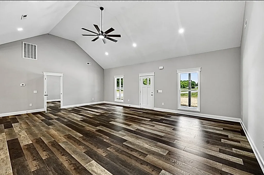 132 Whitaker Road Shelbyville TN 37160