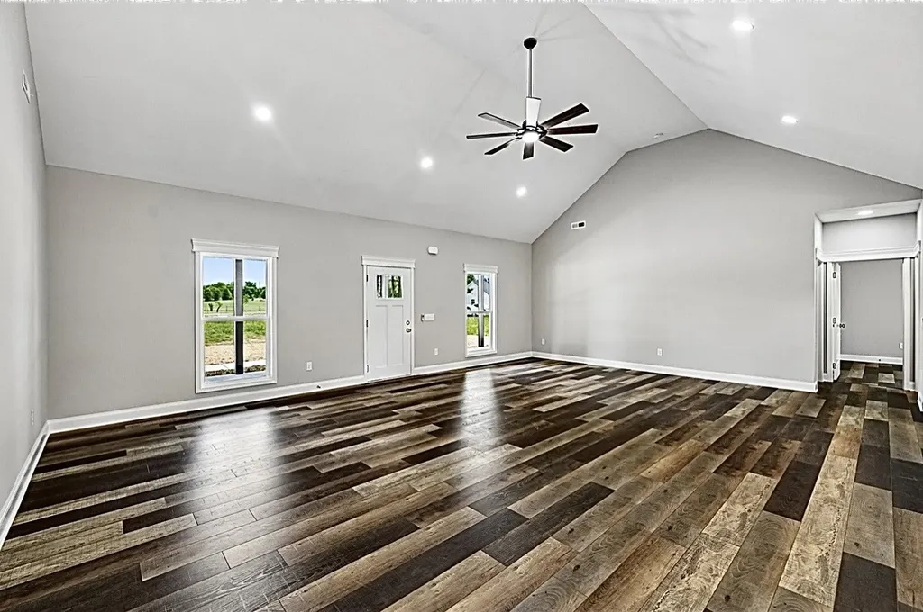 132 Whitaker Road Shelbyville TN 37160