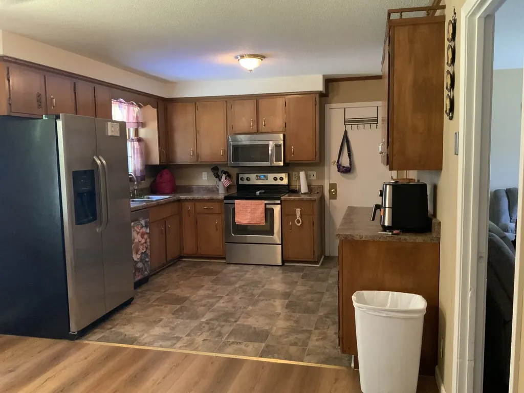 236 Charlemagne Boulevard Clarksville TN 37042