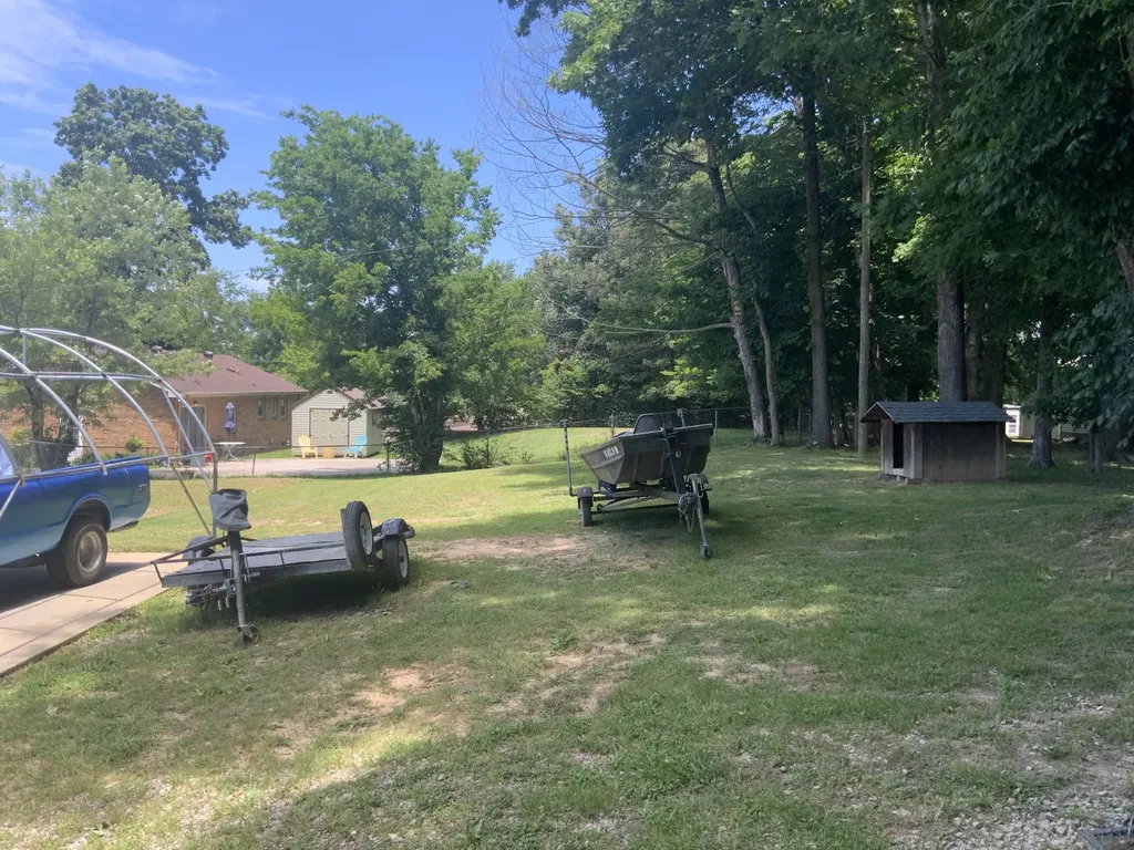 236 Charlemagne Boulevard Clarksville TN 37042