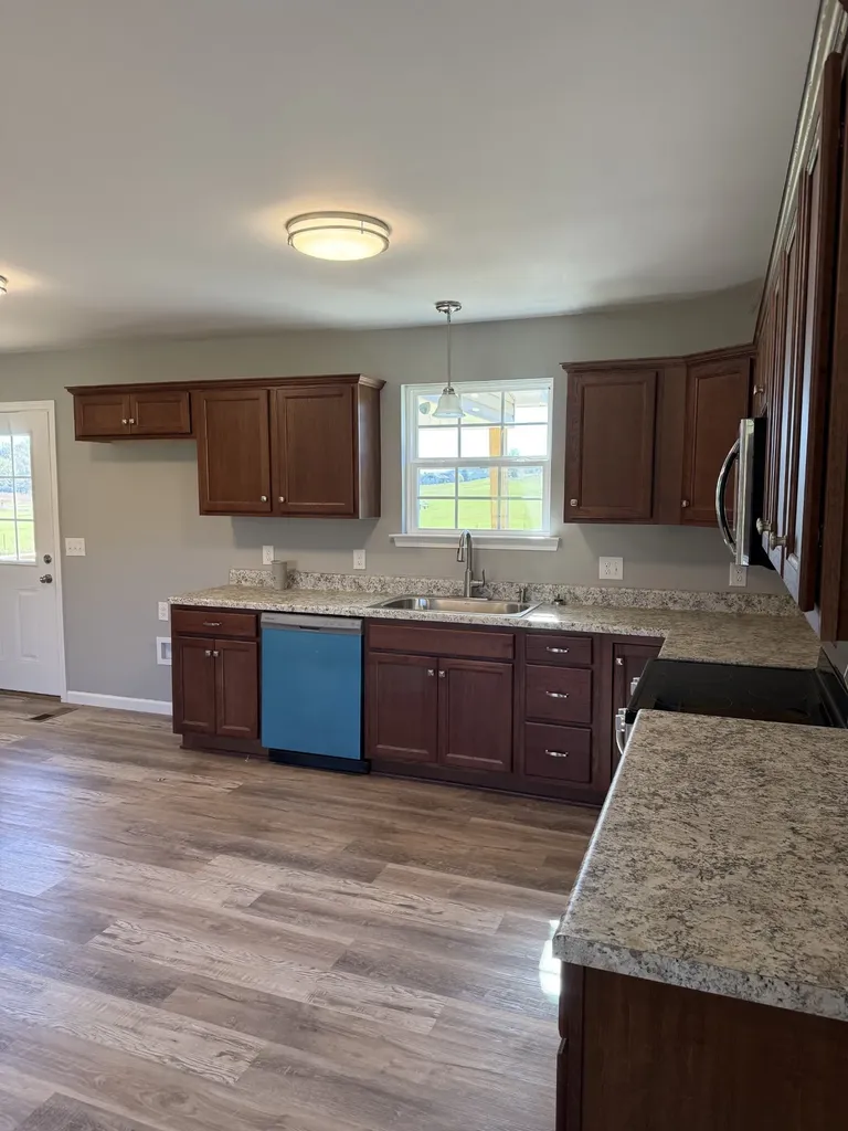 1190 Hutchins Road Mcminnville TN 37110