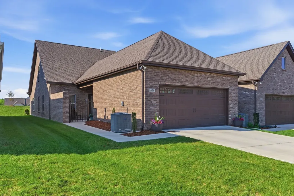 659 Swanston Lane Gallatin TN 37066
