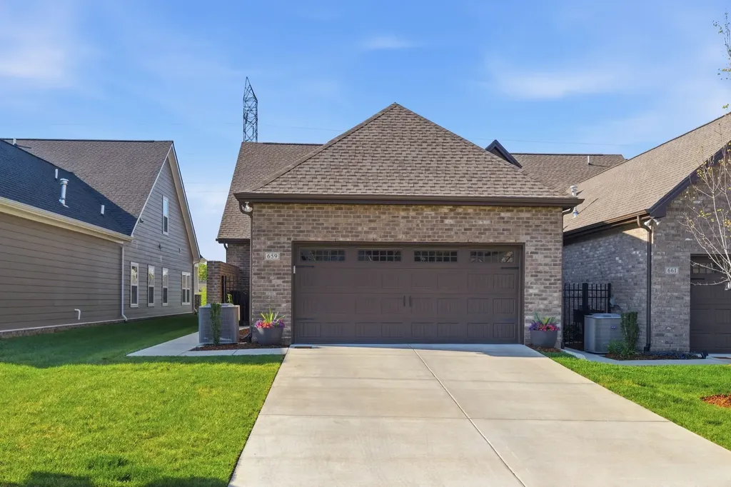 659 Swanston Lane Gallatin TN 37066