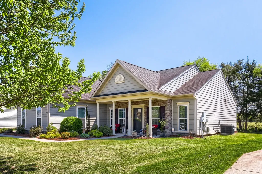 2432 Parkwood Drive Murfreesboro TN 37128