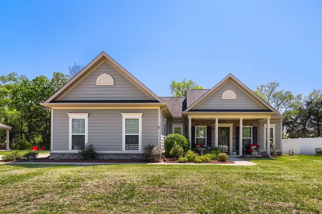 2432 Parkwood Drive Murfreesboro TN 37128