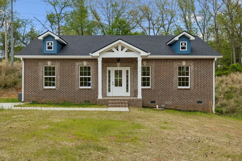 613 Hill Road Clarksville TN 37040